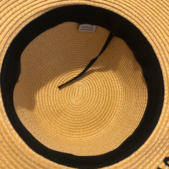 Talk To The Sand Beach Floppy Hat - Picture 5 of 5